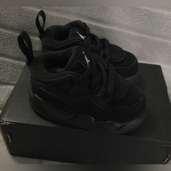 Nike Jordan 4 Black Cat RM Blk/Wht Size 4c - Picture 4 of 8